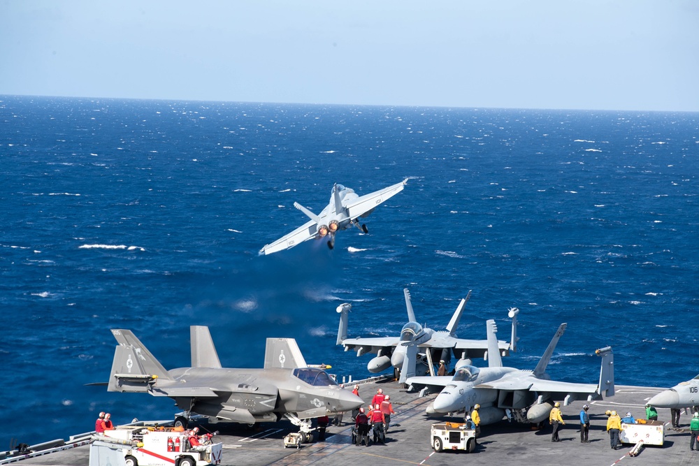 George Washington Conducts Flight Operations