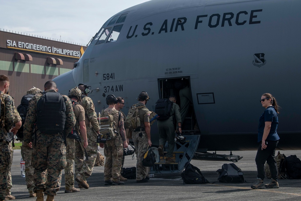 374 AW Log-QRF conducts first real-world deployment during Philippine typhoon response