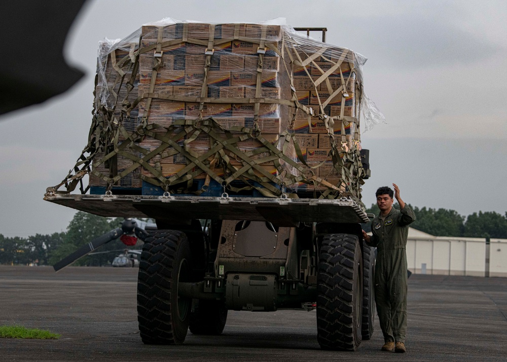 374 AW Log-QRF conducts first real-world deployment during Philippine typhoon response
