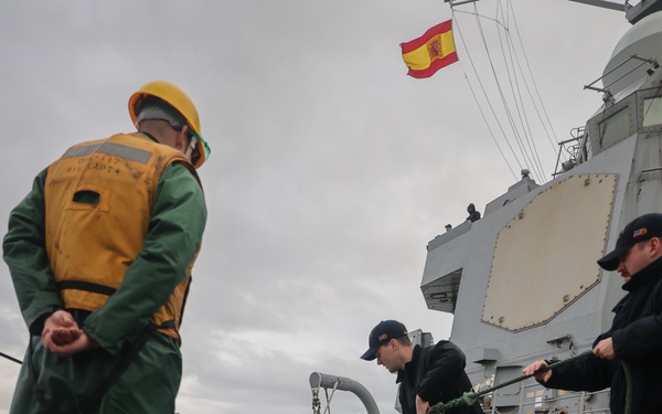 Sea and Anchor evolution with the crew of USS Paul Ignatius (DDG 117)