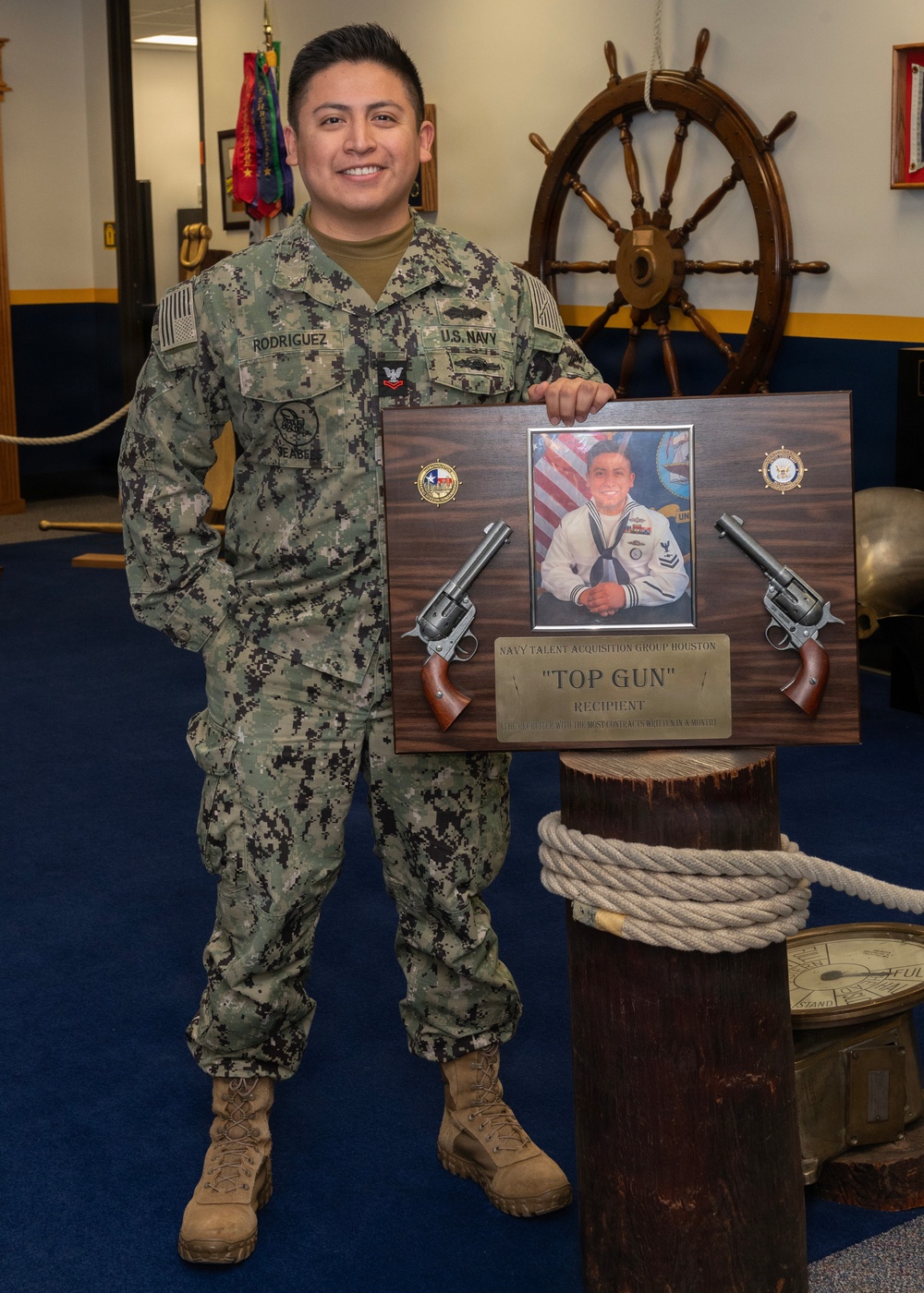Finding Success and Earning the Navy Top Gun Award for Exceptional Recruiting Excellence
