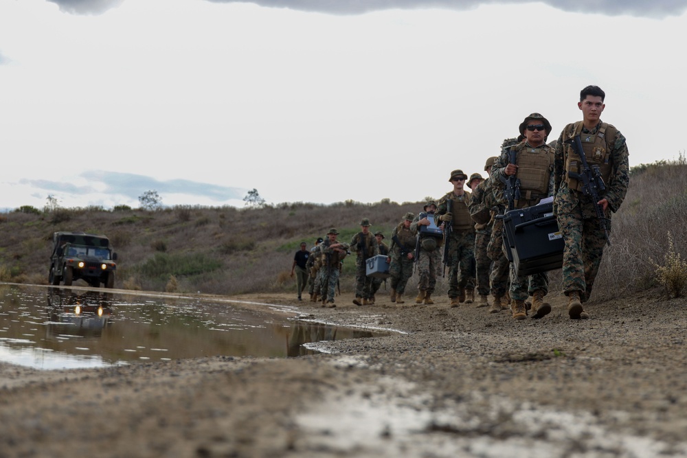 9th Communication Battalion Conducts Simulated Raid