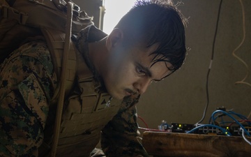 9th Communication Battalion Conducts Simulated Raid