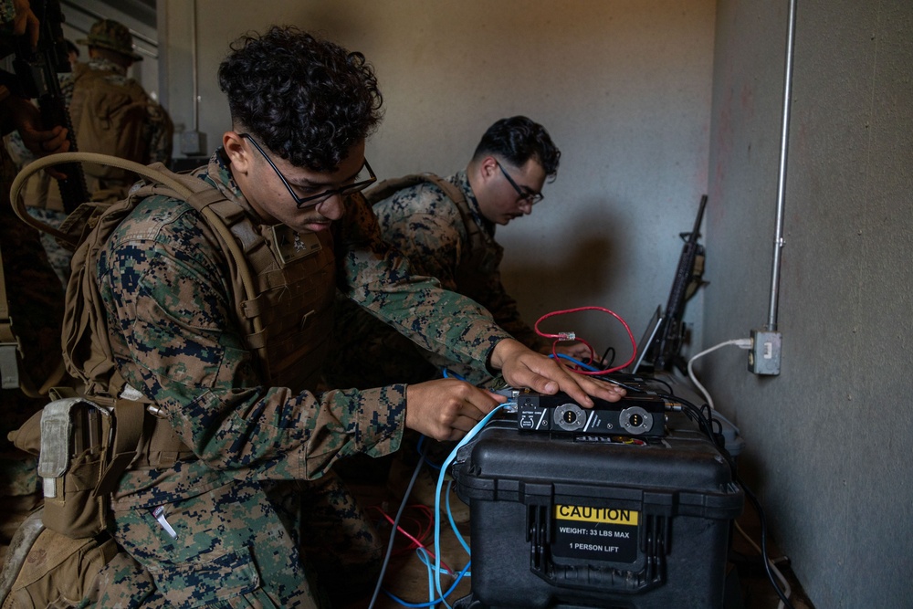9th Communication Battalion Conducts Simulated Raid