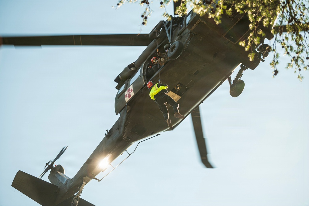 South Carolina National Guard Helicopter Aquatic Rescue Team conducts air-rescue and hoisting training in Pickens County