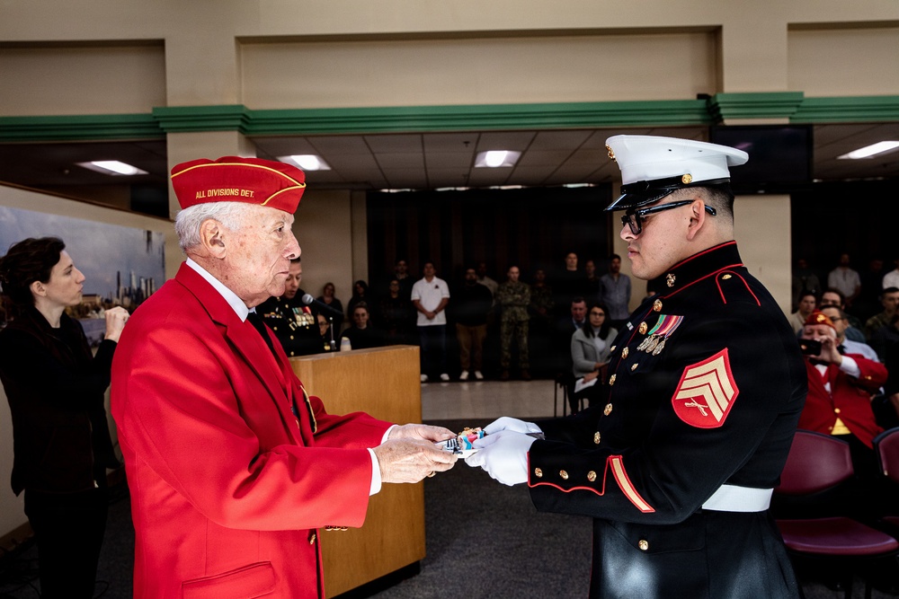 NAVSUP WSS marks USMC's 250th birthday in Philadelphia