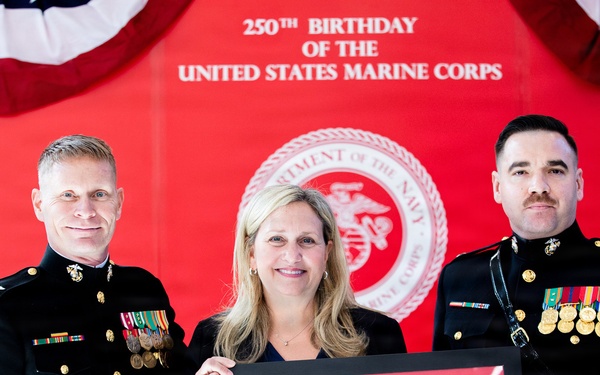 NAVSUP WSS marks USMC's 250th birthday in Philadelphia
