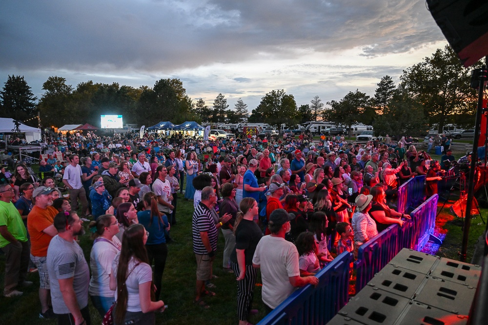 Gary Sinise brings honor, gratitude and rock ’n’ roll to Hill AFB