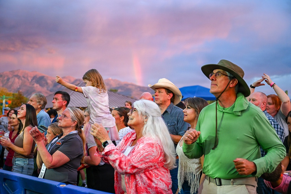 Gary Sinise brings honor, gratitude and rock ’n’ roll to Hill AFB