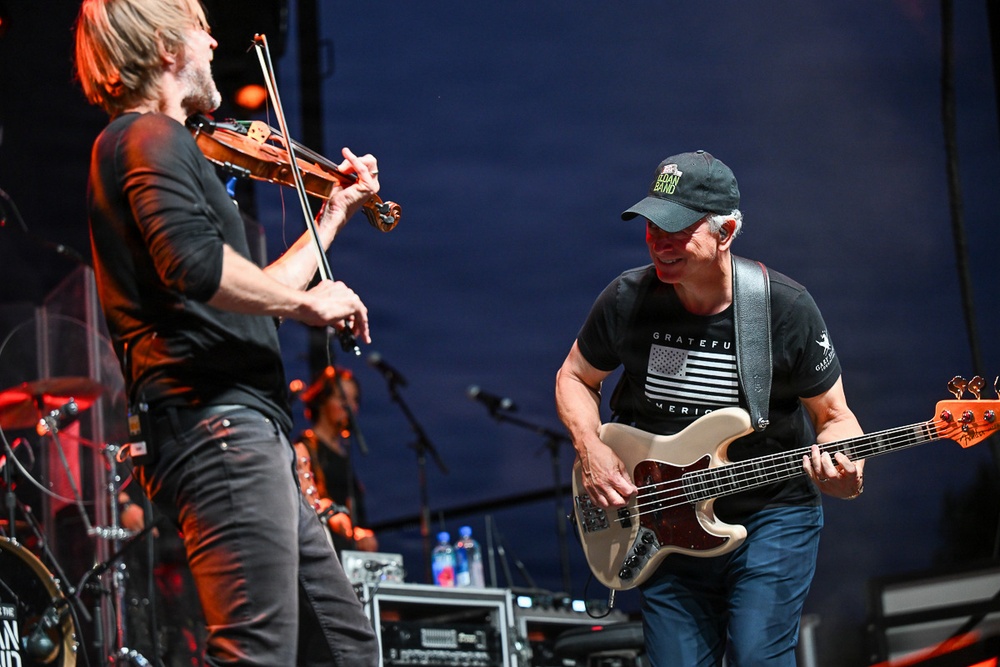 Gary Sinise brings honor, gratitude and rock ’n’ roll to Hill AFB