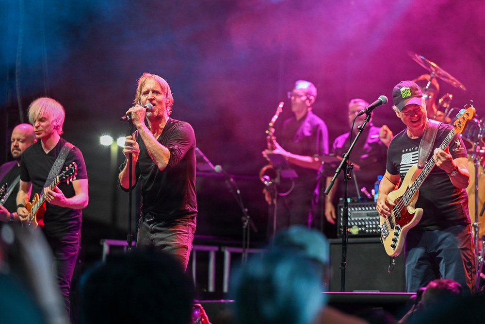 Gary Sinise brings honor, gratitude and rock ’n’ roll to Hill AFB