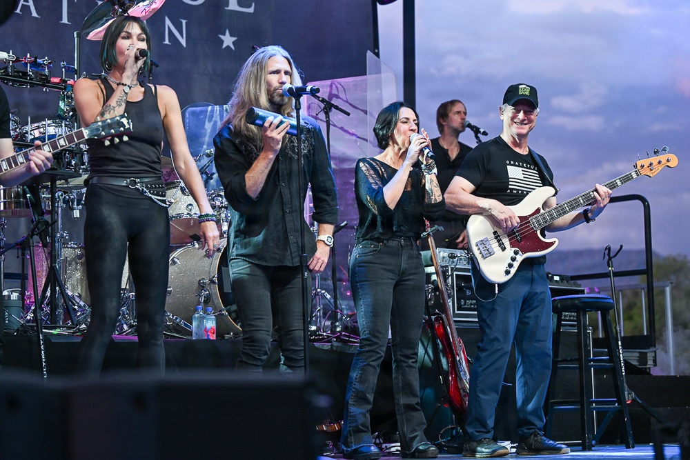 Gary Sinise brings honor, gratitude and rock ’n’ roll to Hill AFB