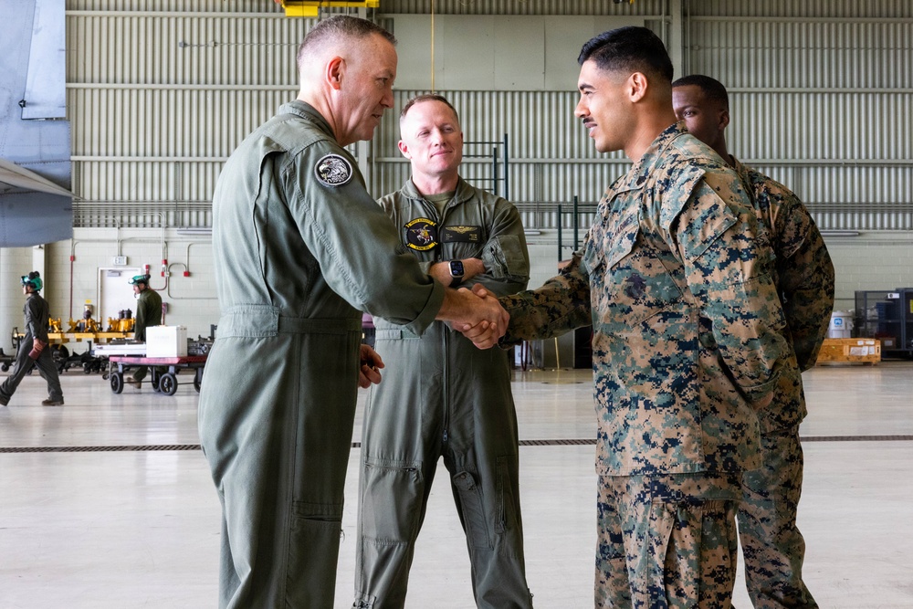 Deputy Commandant for Aviation visits 3rd MAW