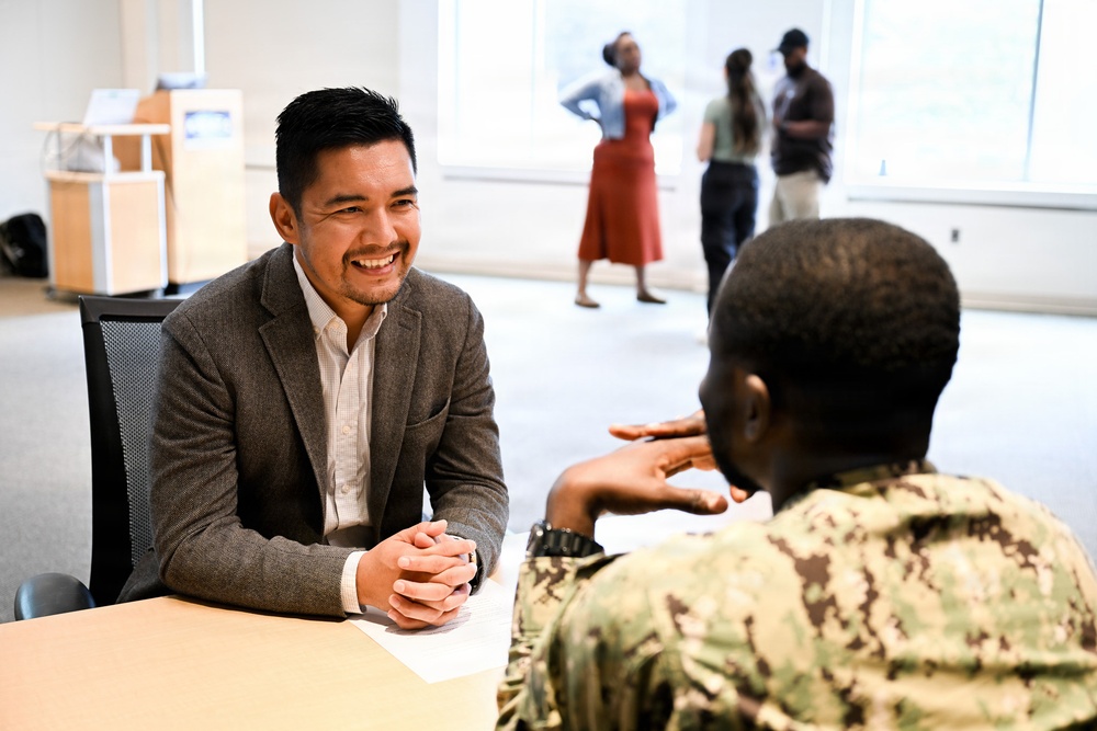 Carderock Holds Speed Mentoring Event