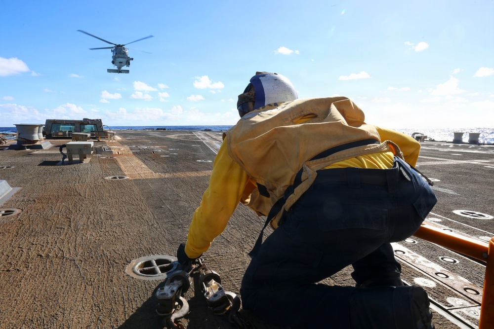 USS Bainbridge (DDG 96) Flight Deck Operations