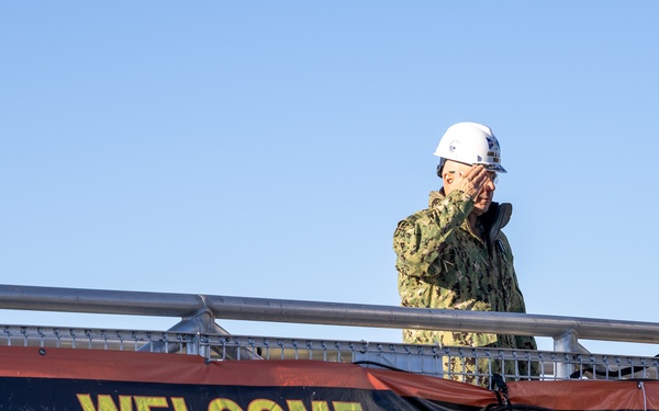 VCNO James Kilby Visits PNSY