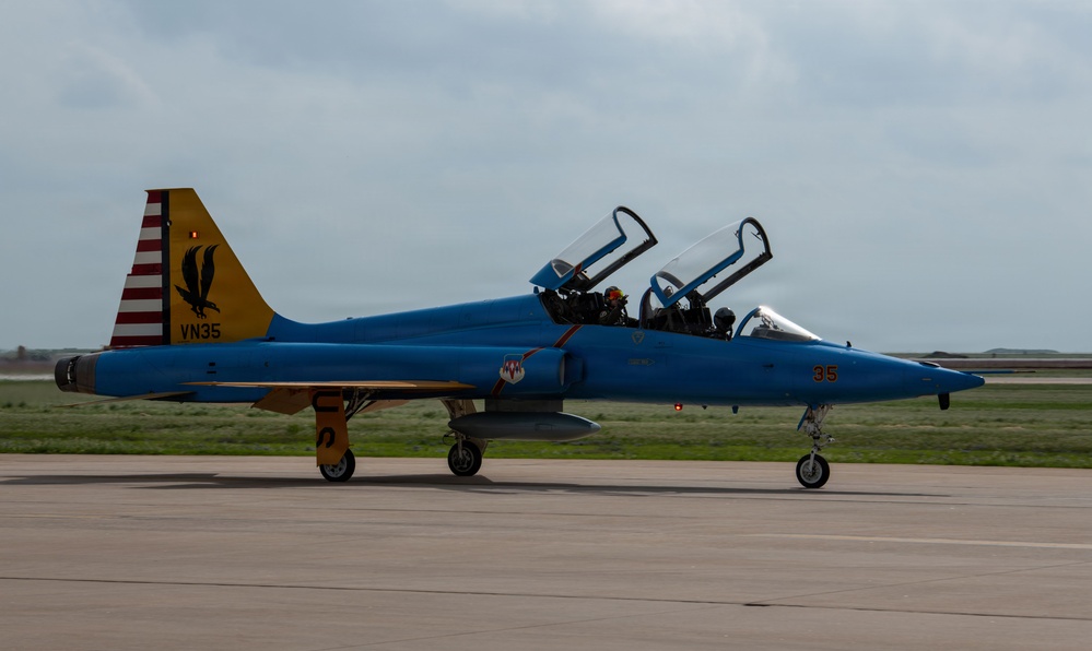 Emptying the Flightline