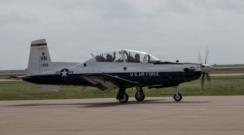 Emptying the Flightline