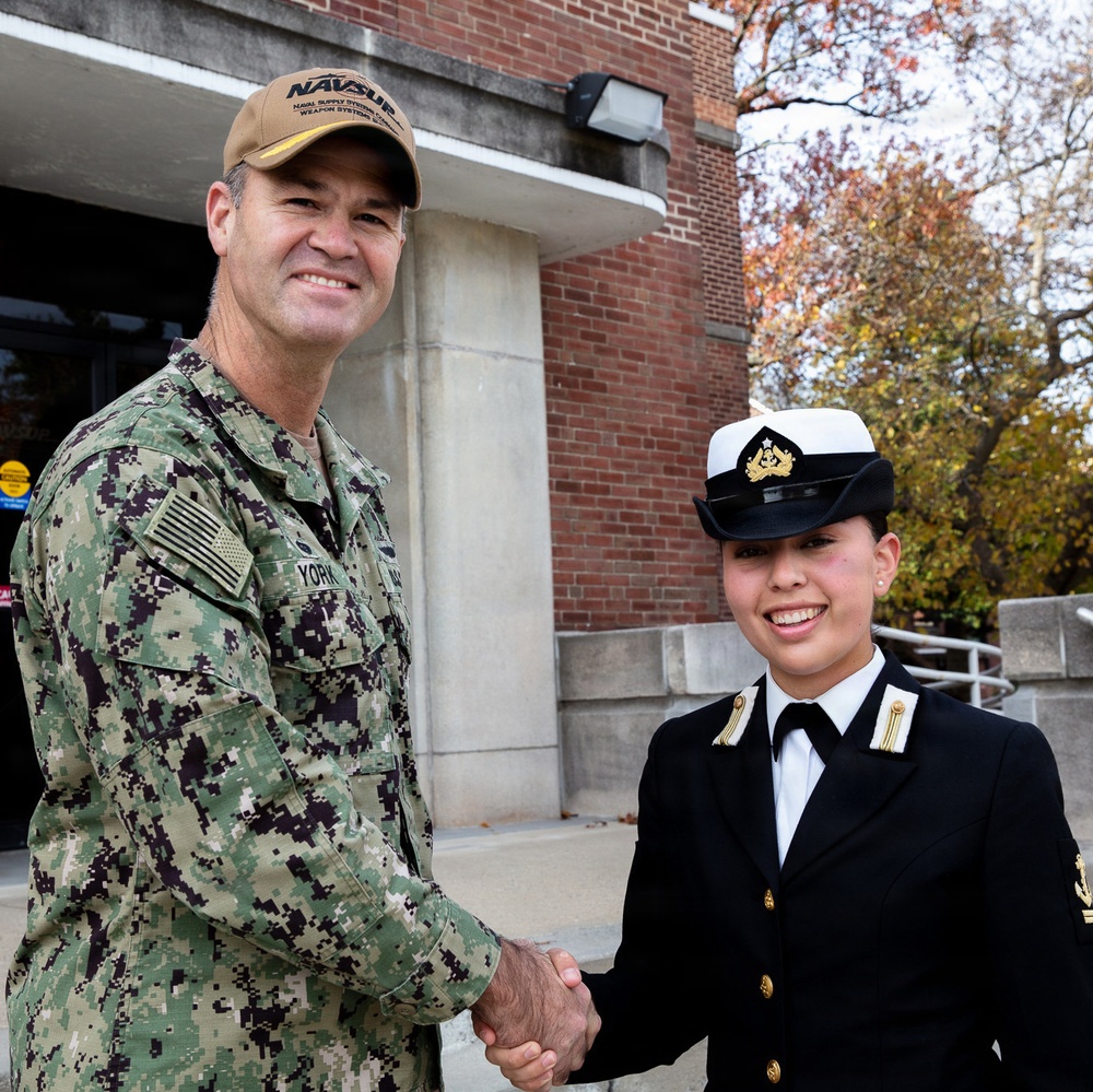 Chilean cadet visits NAVSUP WSS