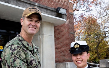 Chilean cadet visits NAVSUP WSS