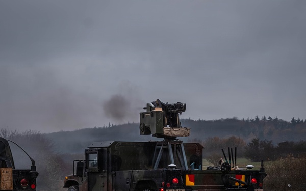 U.S. Army air defenders test portable sensors and shooters designed for EFDL during Project Flytrap 4.5