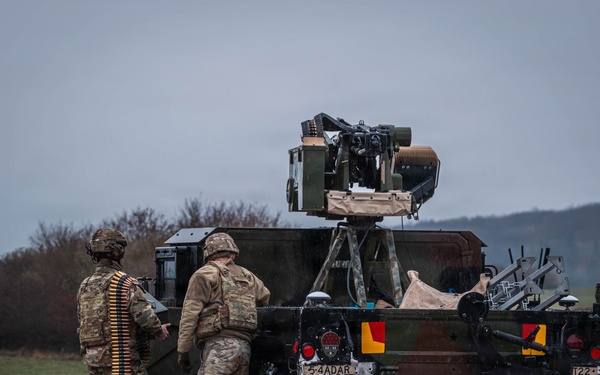 U.S. Army air defenders test portable sensors and shooters designed for EFDL during Project Flytrap 4.5