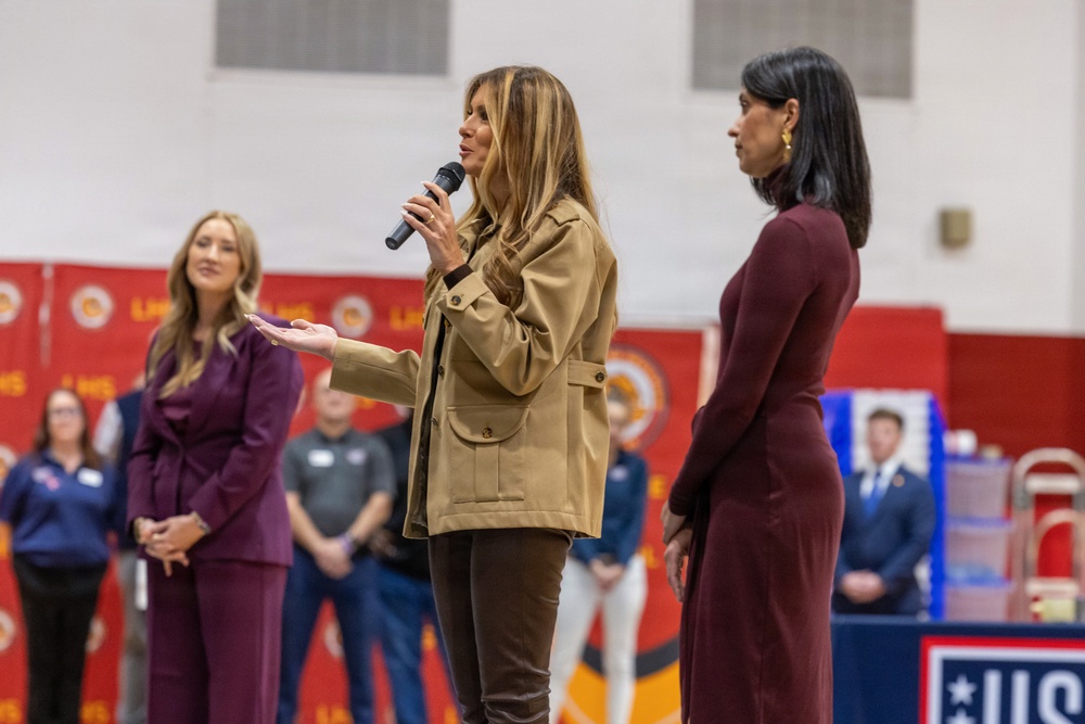 First and Second Ladies of the United States Visit MCB Camp Lejeune, MCAS New River