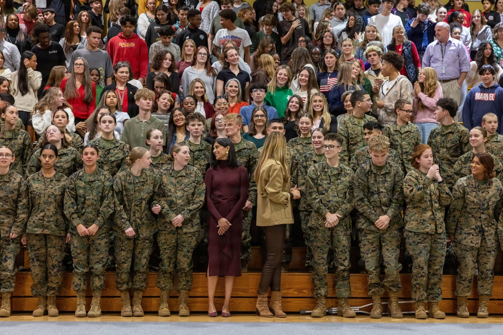 First and Second Ladies of the United States Visit MCB Camp Lejeune, MCAS New River