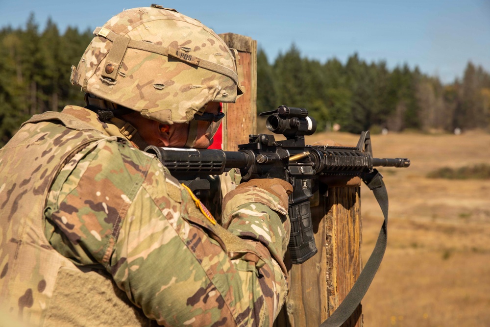 16th Combat Aviation Brigade conduct M4A1 carbine qualification