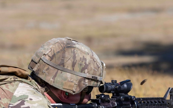 16th Combat Aviation Brigade conduct M4A1 carbine qualification