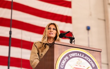First and Second Ladies of the United States Visit MCB Camp Lejeune, MCAS New River