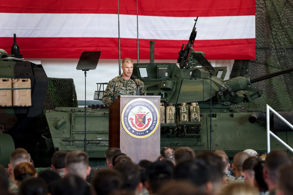 First and Second Ladies of the United States Visit MCB Camp Lejeune, MCAS New River