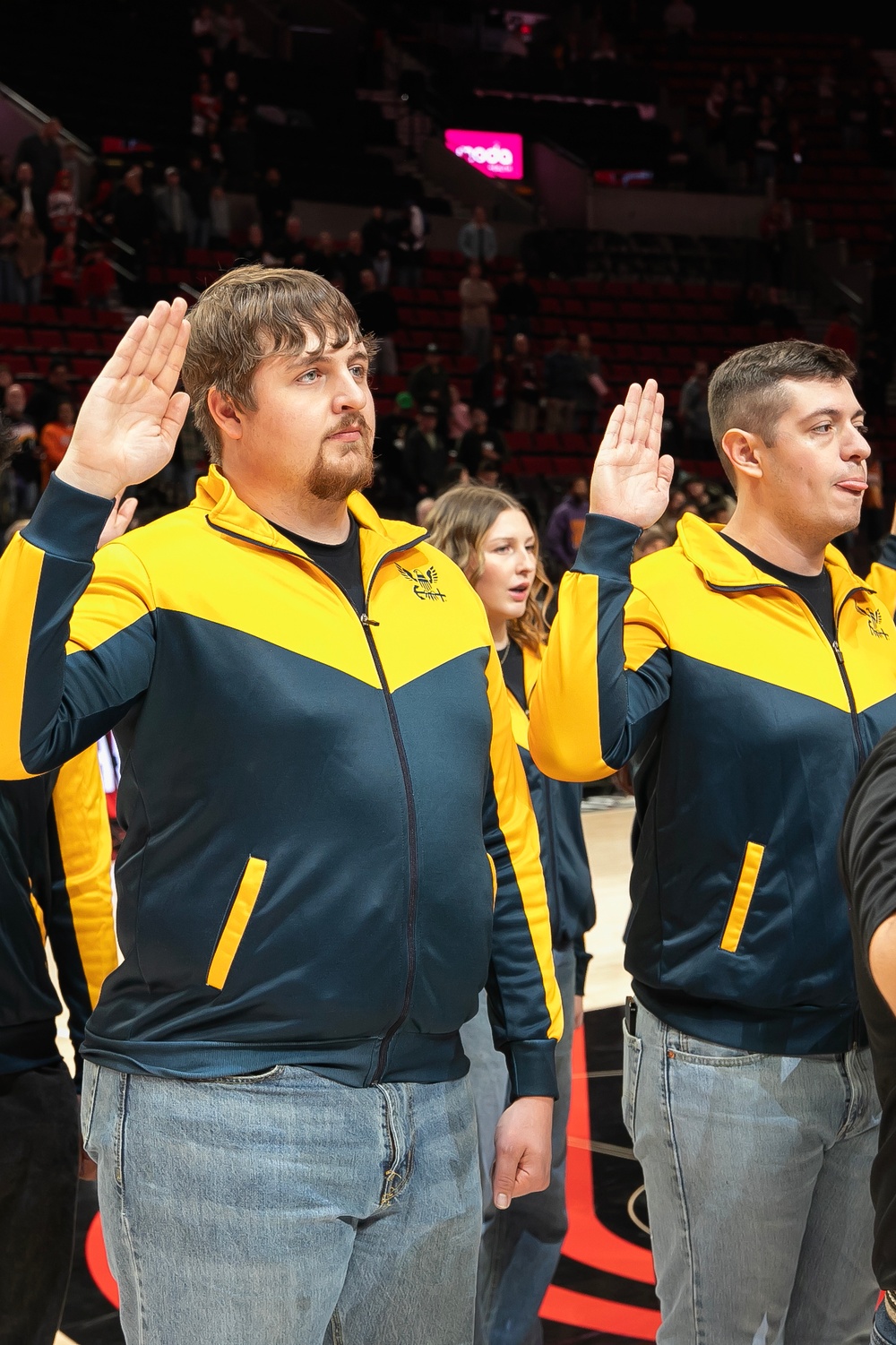 Future Sailors take part in oath of enlistment at NBA game