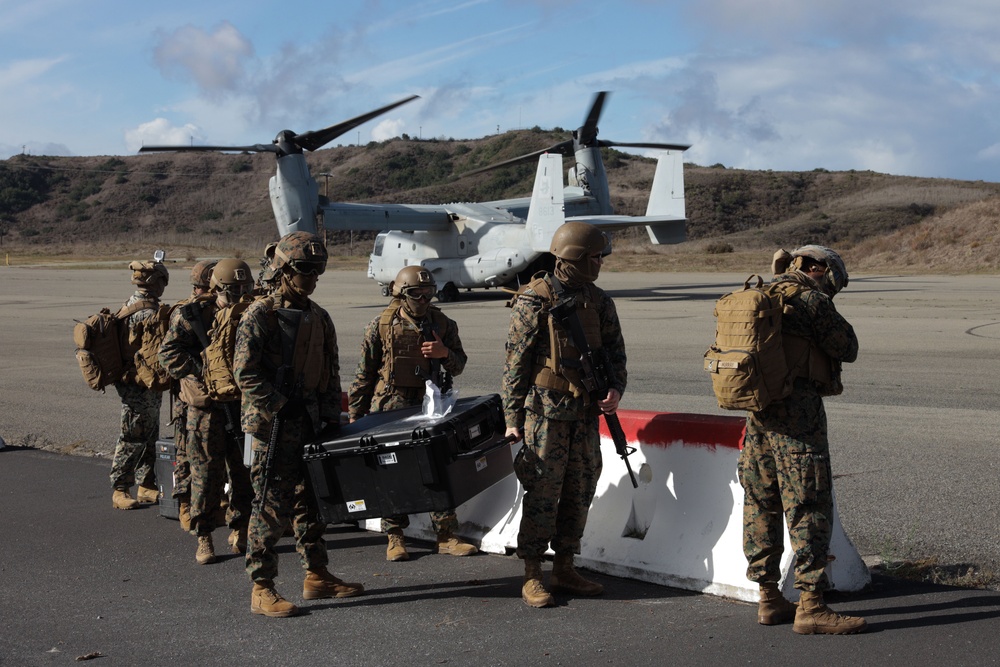 9th Communication Battalion Conducts Simulated Raid