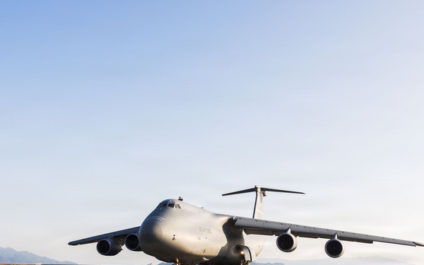 Connecting the globe: A C5M Super Galaxy lands at MCAS Iwakuni