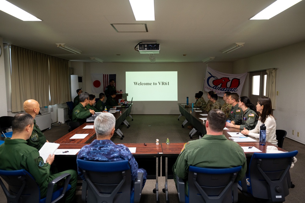 459, 36 AS engage in bilateral SME exchange with JMSDF