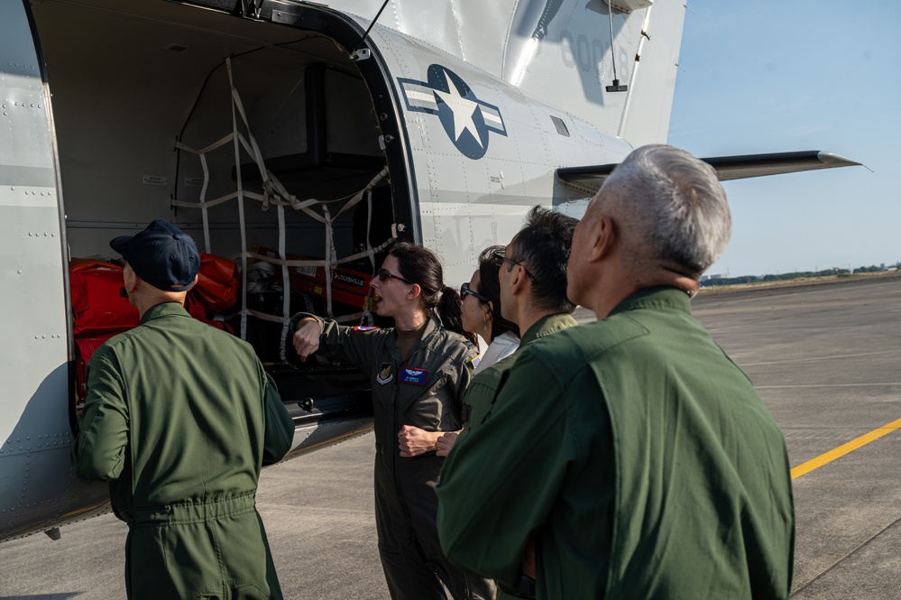 459, 36 AS engage in bilateral SME exchange with JMSDF