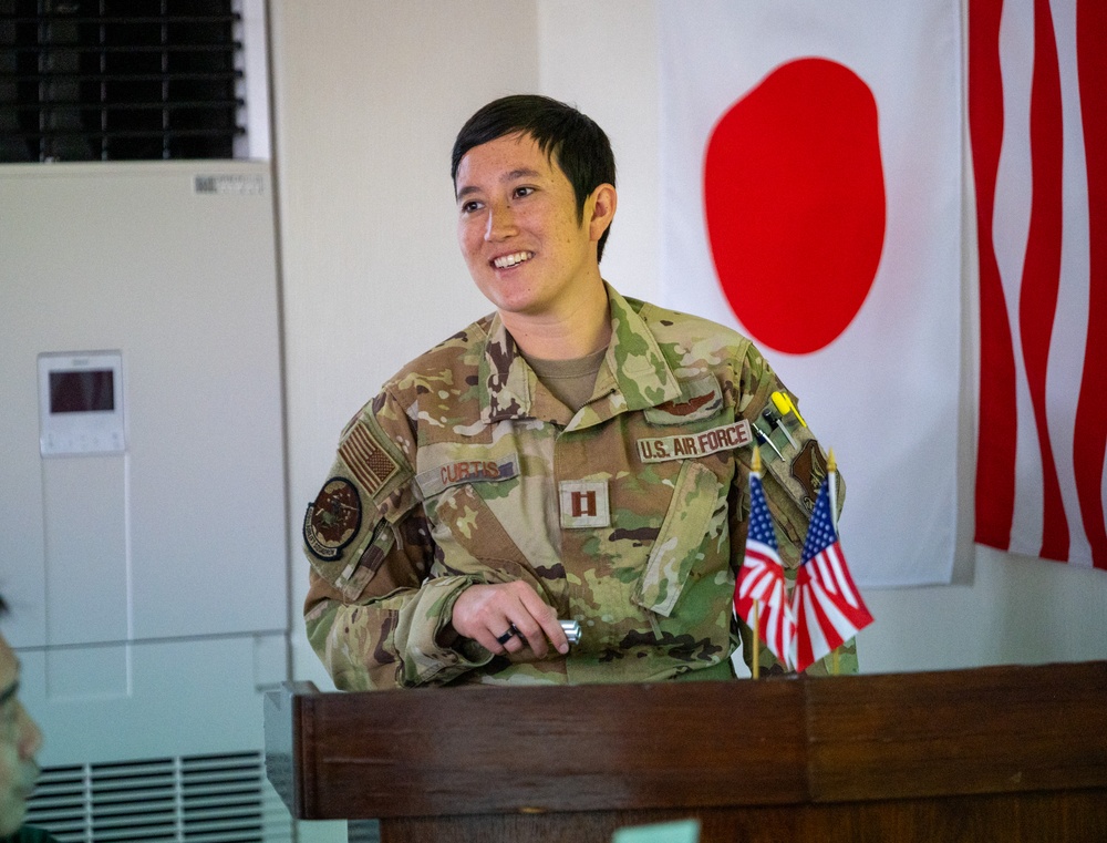 459, 36 AS engage in bilateral SME exchange with JMSDF