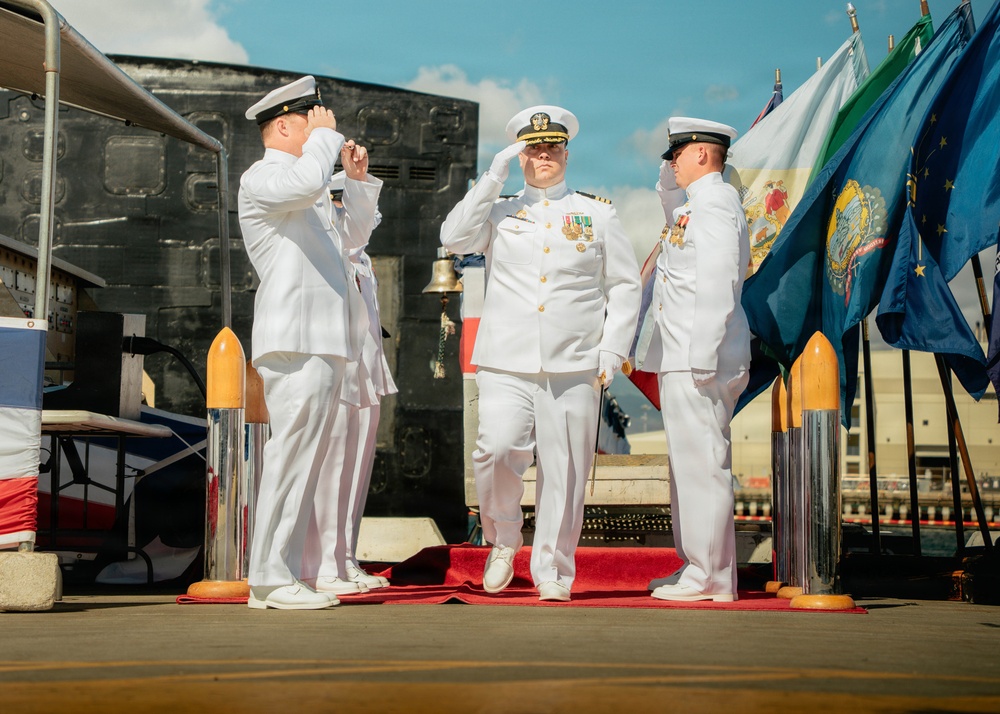 USS Columbia holds Change of Command Ceremony