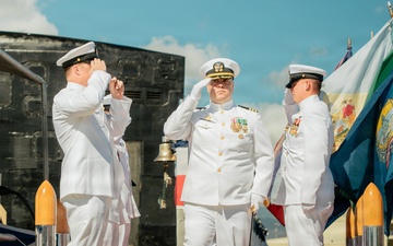USS Columbia holds Change of Command Ceremony