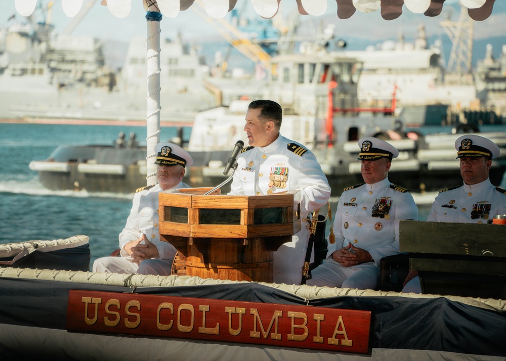 USS Columbia holds Change of Command Ceremony