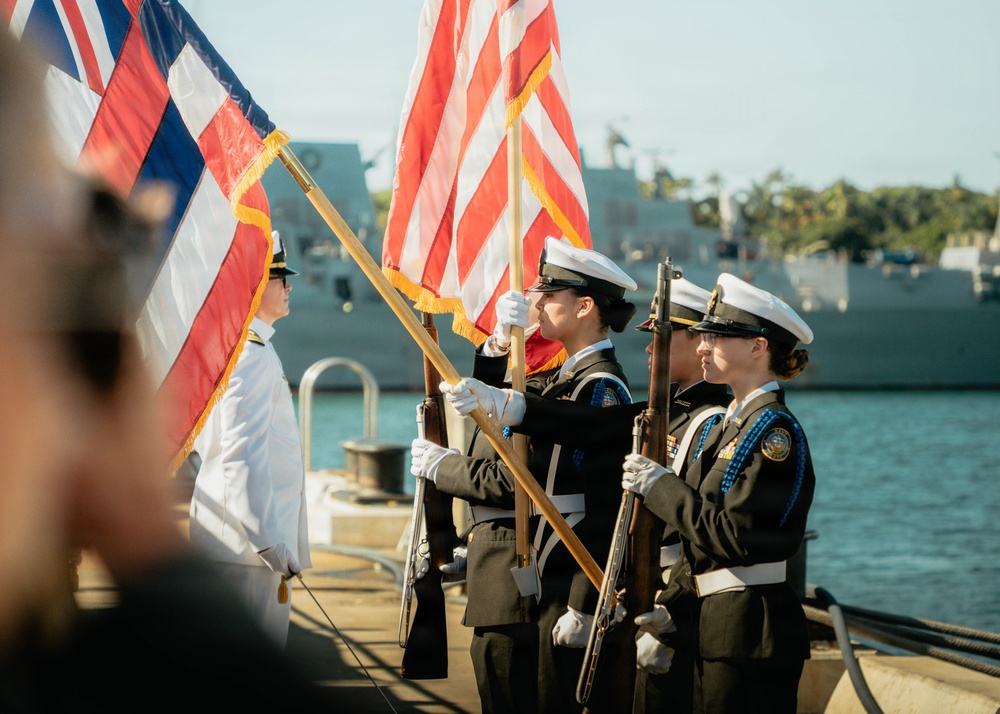 USS Columbia holds Change of Command Ceremony