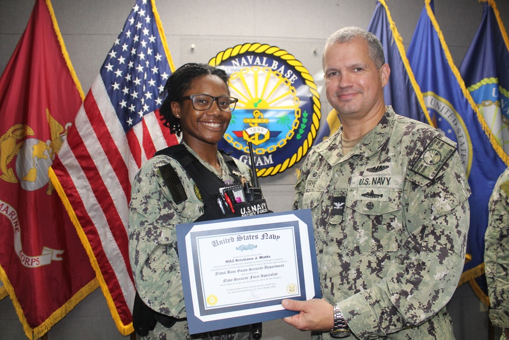 NBG Sailors Receive Awards