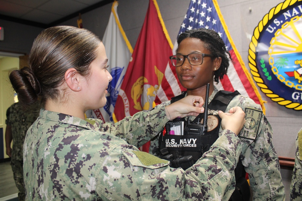 NBG Sailors Receive Awards