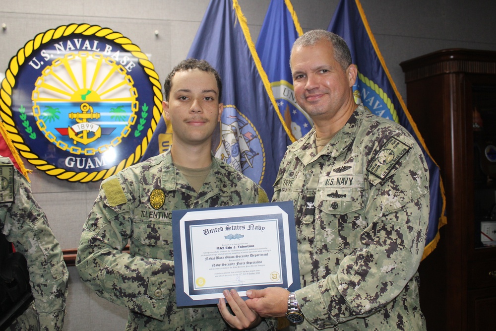 NBG Sailors Receive Awards
