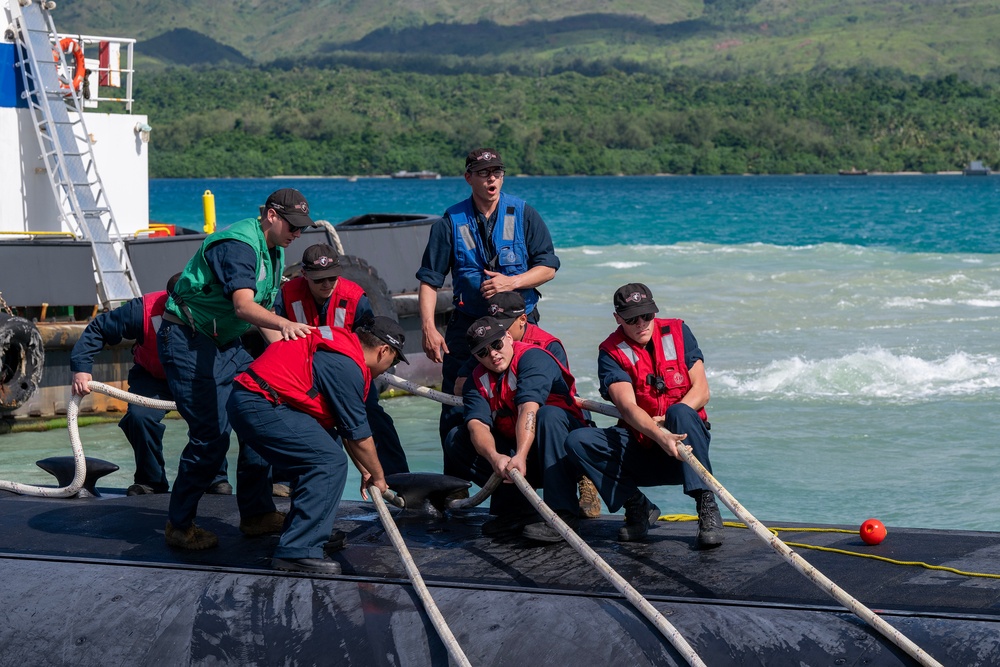 USS Asheville (SSN 758) returns to homeport