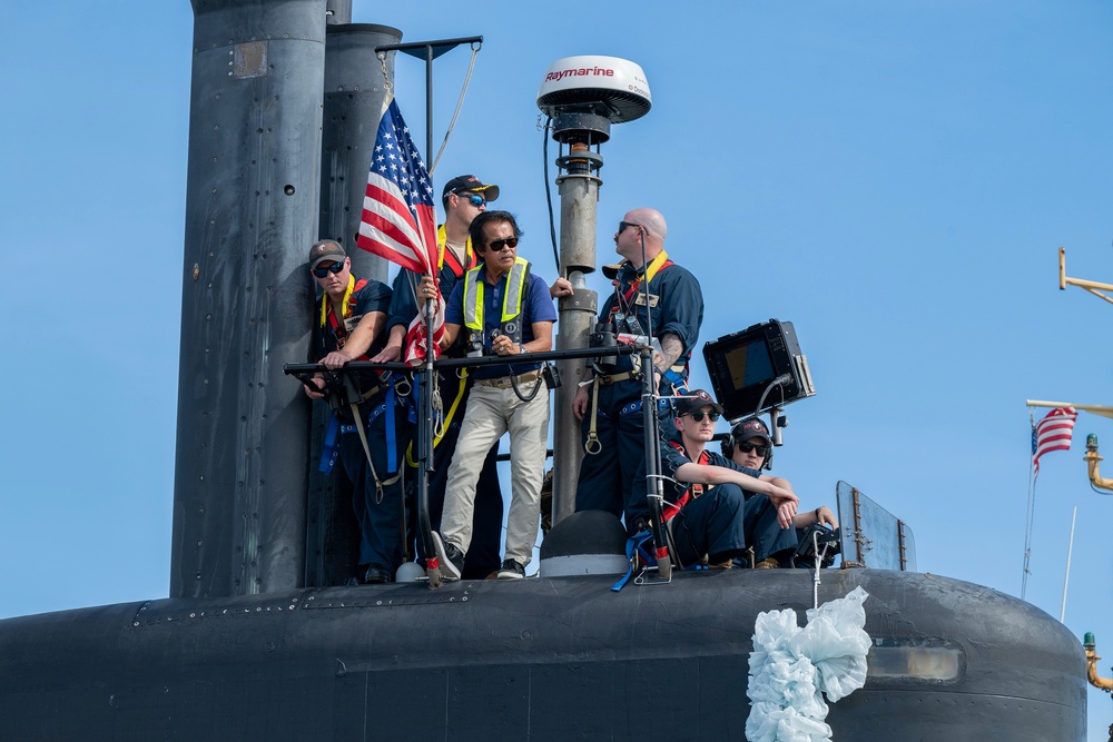 USS Asheville (SSN 758) returns to homeport