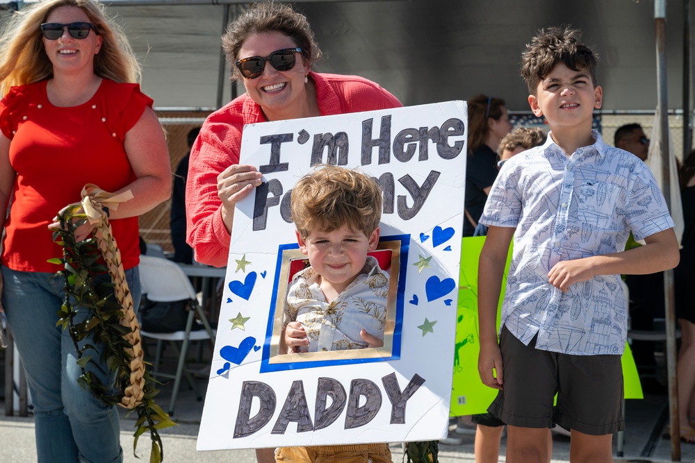 USS Asheville (SSN 758) returns to homeport