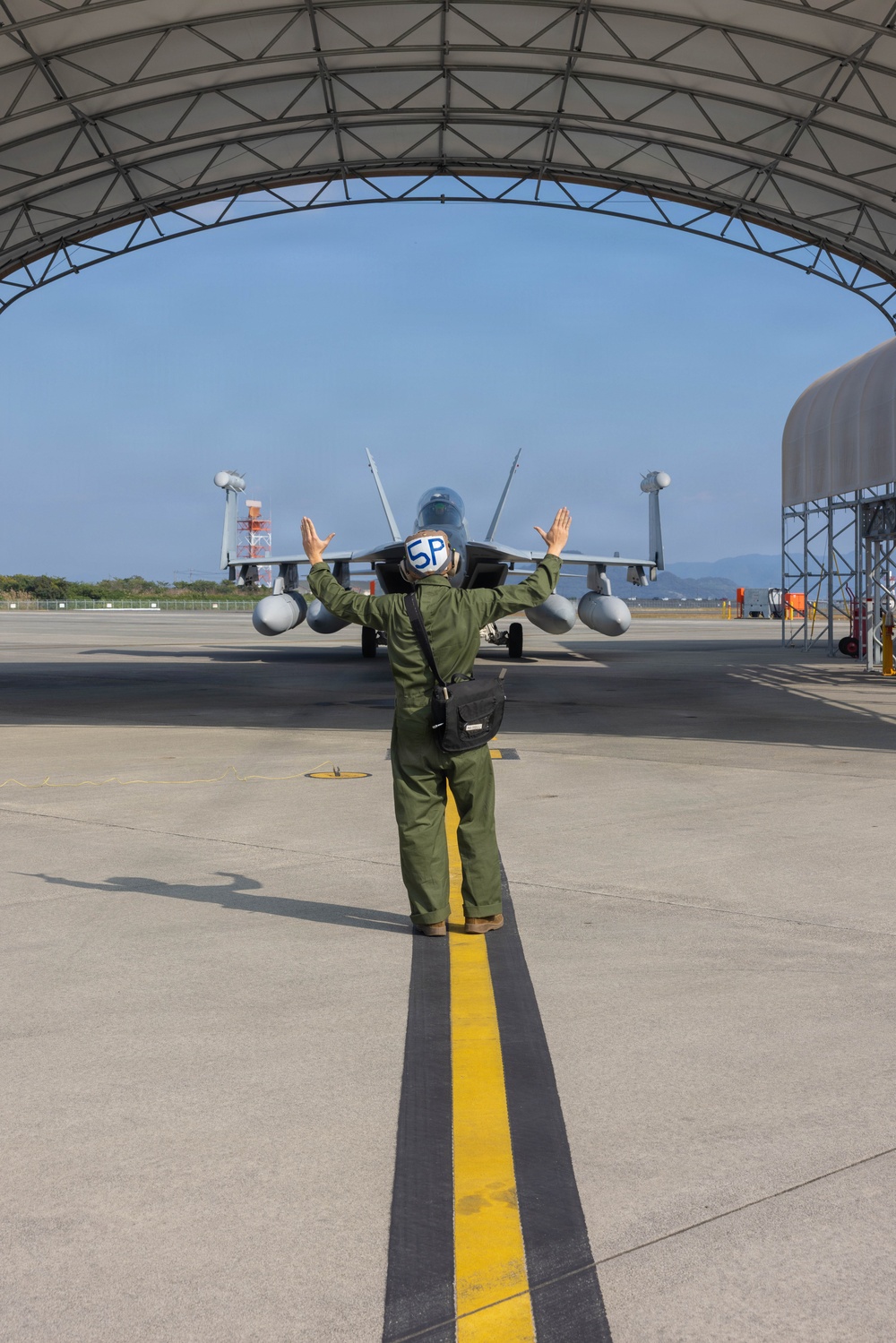 EA-18G Growlers Refuel at MCAS Iwakuni
