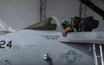 EA-18G Growlers Refuel at MCAS Iwakuni